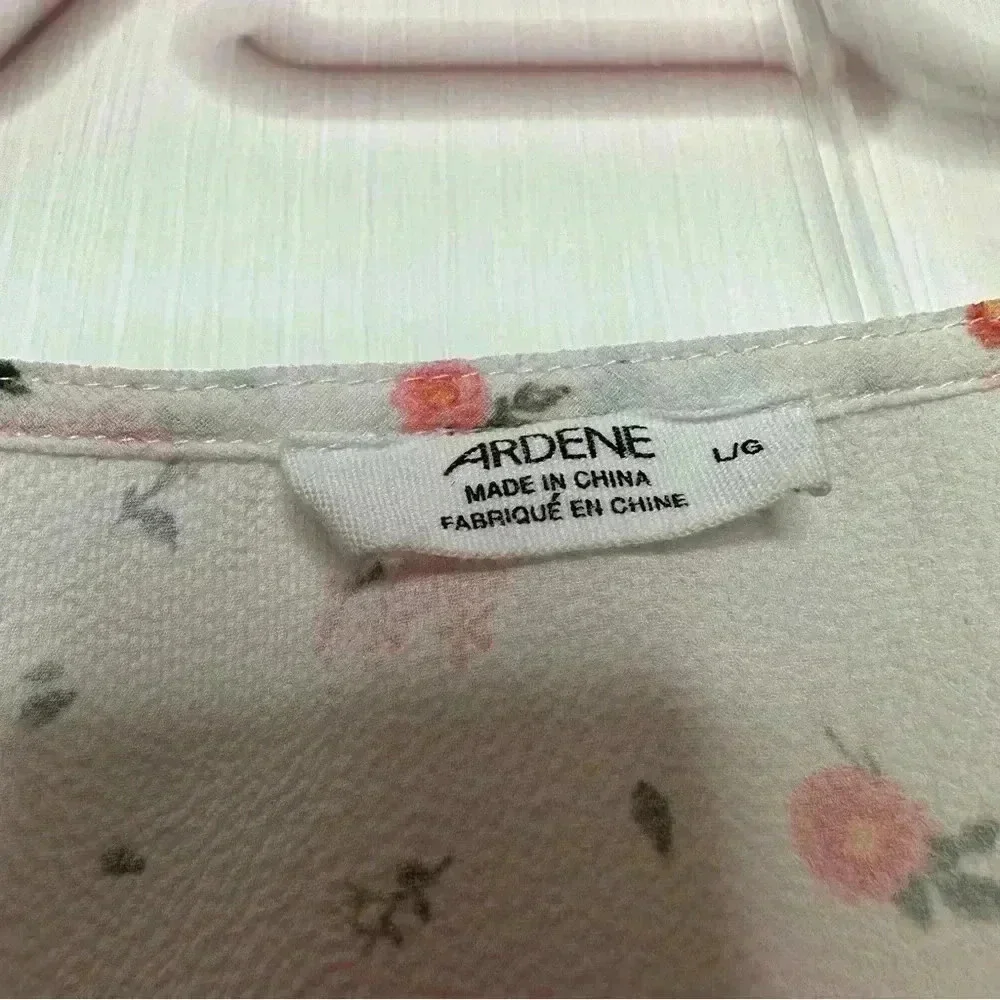 Ardene  Peplum Top White/Pink/Red Floral Size Large - Picture 2 of 16